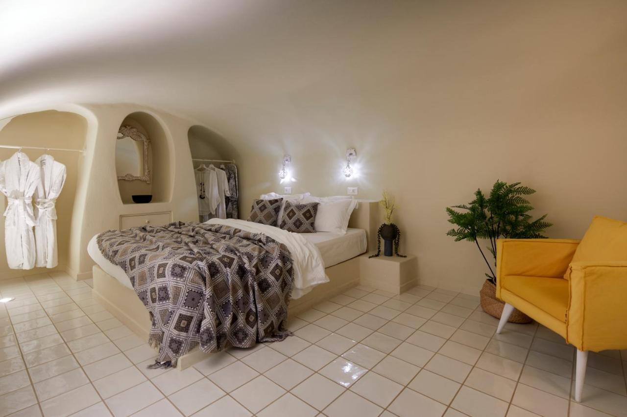 Luna Santorini Suites Pyrgos Kallistis Ngoại thất bức ảnh