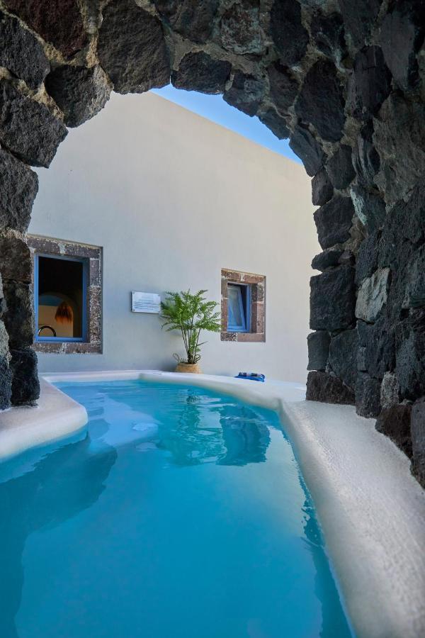 Luna Santorini Suites Pyrgos Kallistis Ngoại thất bức ảnh