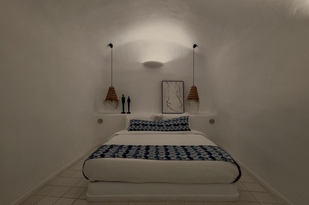 Luna Santorini Suites Pyrgos Kallistis Ngoại thất bức ảnh