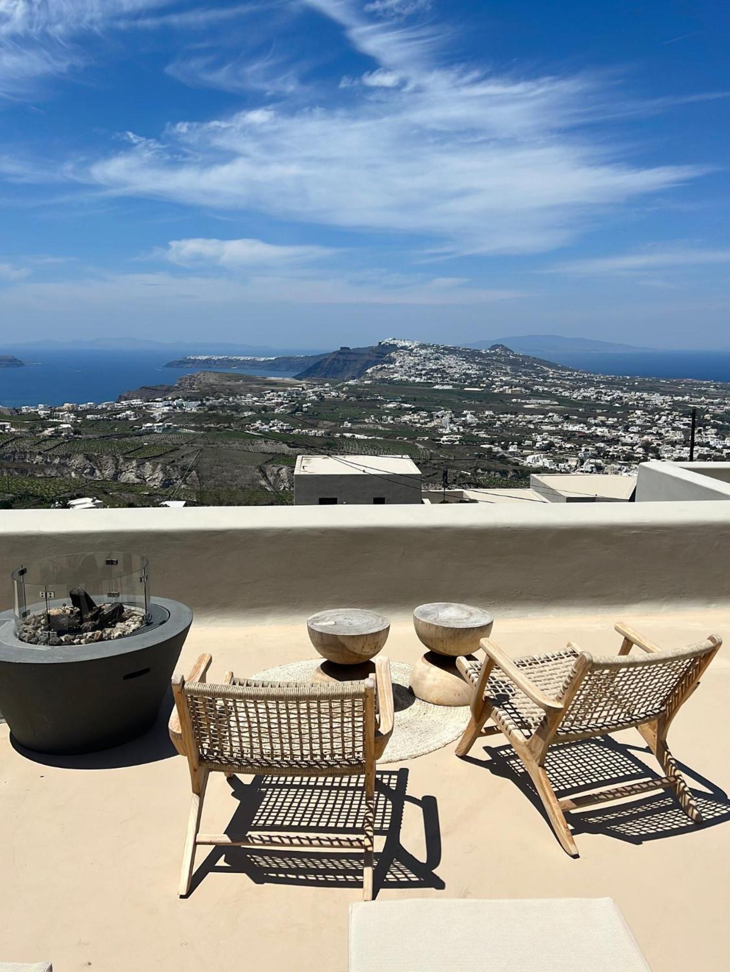 Luna Santorini Suites Pyrgos Kallistis Ngoại thất bức ảnh