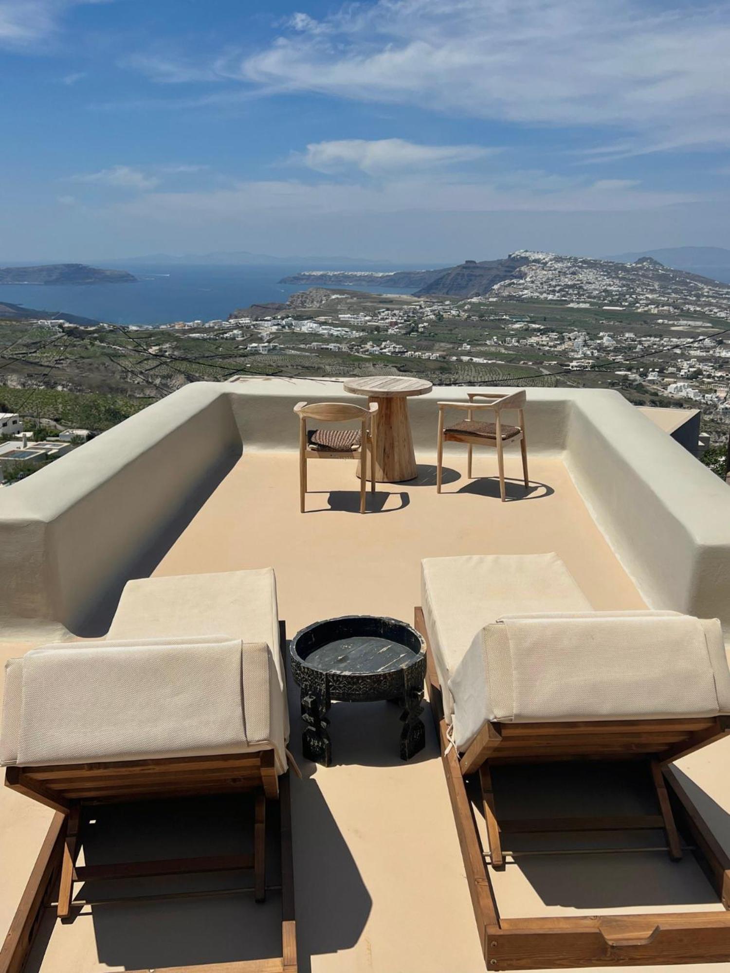 Luna Santorini Suites Pyrgos Kallistis Ngoại thất bức ảnh